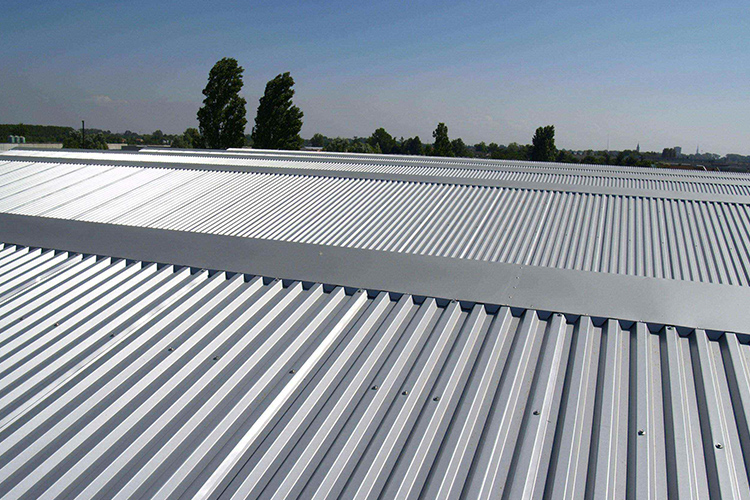 內(nèi)蒙古呼和浩特彩板廠安裝